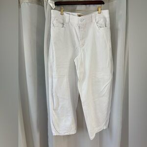 Democracy White Denim Cropped Jeans with tummy control